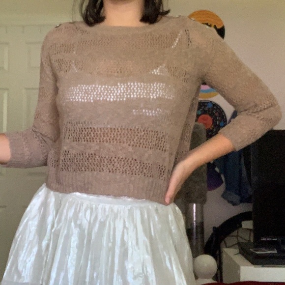 Forever 21 Sweaters - Forever21 cropped sweater
